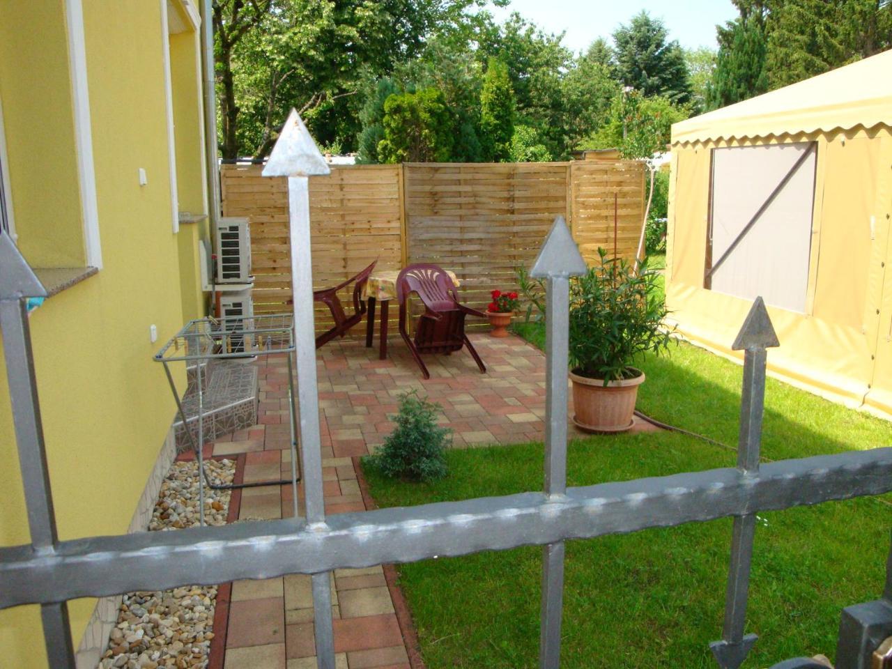 Yellow Apartmanhaz Bük Esterno foto